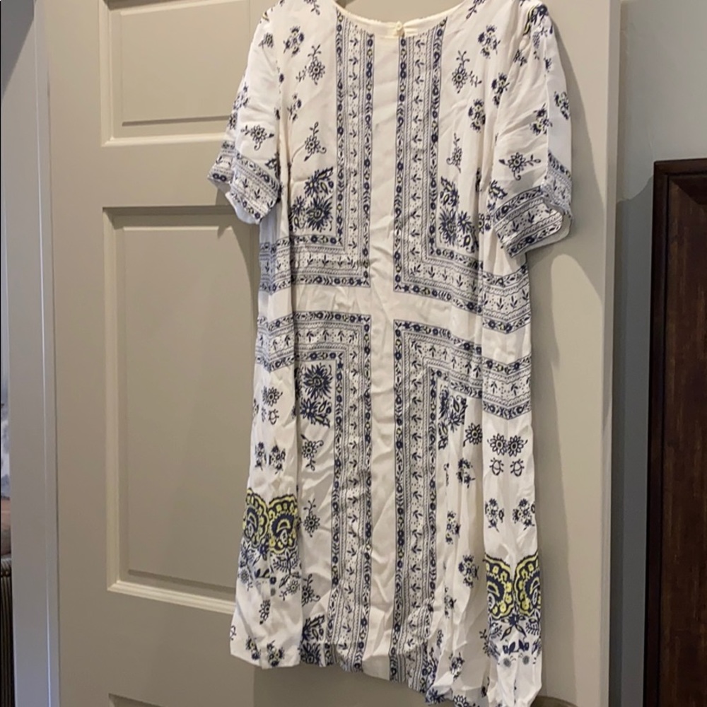 White Patterned Short Sleeve Loose Dress